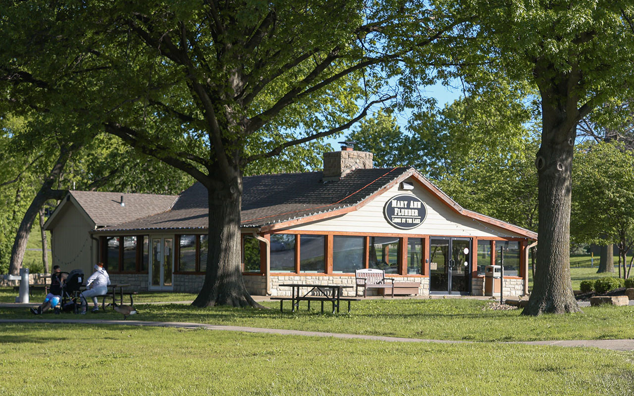 Mary Ann Flunder Lodge by the Lake